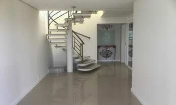 Imagem 3: Cobertura na beira mar de Coqueiros, com piscina privativa