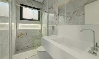 Imagem 7: Casa de condomínio para venda tem 335 metros quadrados com 4 quartos