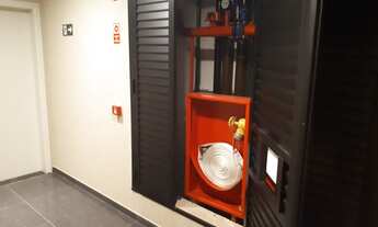 Imagem 6: Prédio/Edifício inteiro para aluguel com 6300 m² e A.C 4400 m² com 40 salas