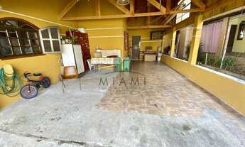 Imagem 2: Casa 4 Dormitórios para venda em Campo Largo - PR