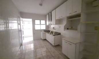 Imagem 9: Excelente Apartamento no CORAÇÃO DO GONZAGA, 2 dormitórios, sacada na sala, vaga demarcada