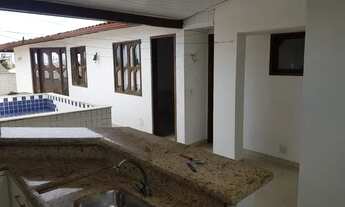 Imagem 2: Cobertura para aluguel com 200 metros quadrados com 4 quartos em Imbetiba - Macaé - RJ