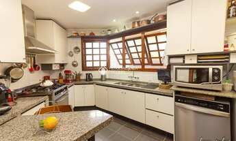 Imagem 3: Casa para venda tem 461 metros quadrados com 3 quartos em Córrego Grande - Florianópolis