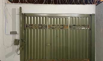 Imagem 2: Casa e sala comercial na avenida