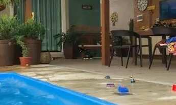 Imagem 2: Vargem Pequena - Linda Casa Triplex de 200m2 para locação