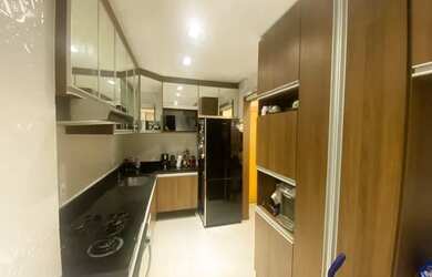 Imagem 4: Apartamento com 03 qts sendo duas suítes no Aleixo Cond. Reserva Morada<br><br>