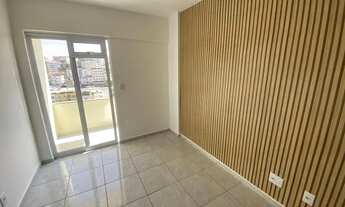 Imagem 7: VENDE APTO 2 QTS COM VARANDA E GARAGEM IMPECÁVEL PRÓXIMO AO CENTRO