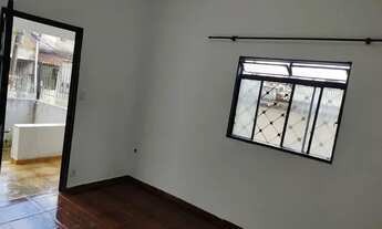 Imagem 2: Aluga-se casa com 3 quartos