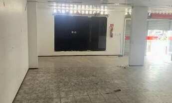 Imagem 4: Ponto comercial Galpão / depósito com 5 vagas na garagem