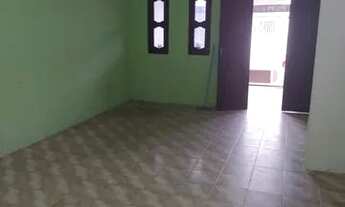 Imagem 3: Casa no conjunto Dom Pedro 2/4 sala, cozinha, banheiro, área de serviço e garagem