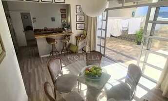 Imagem 4: Casa com 3 dormitórios, sendo 1 suíte, no bairro Coqueiros, em Florianópolis/SC