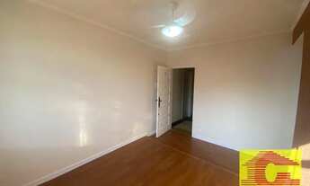 Imagem 2: Apartamento 02 Dormitórios (Reformado) - Bairro : Campo Grande