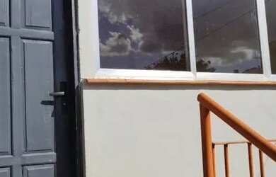 Imagem 3: Alugo sobrado, casa com dois e um quarto no centro de Viamão