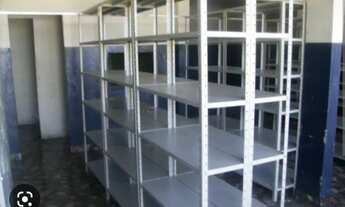 Imagem: Estante de Ferro