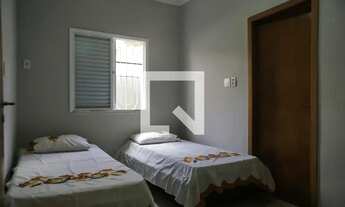 Imagem 7: Casa para Aluguel - Embaré, 3 Quartos, 200 m2