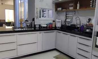 Imagem 4: Sobrado novo repleto de planejados