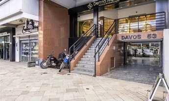 Imagem 3: Sala com 3 Dormitorio(s) localizado(a) no bairro Moinhos de Vento em Porto Alegre / Ref