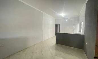 Imagem 2: Casa para venda com 114 metros quadrados com 2 quartos em Jardim Cherveson - Rio Claro - S