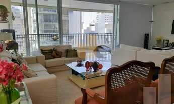 Imagem: Apartamento com varanda integrada às salas