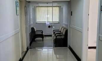 Imagem: Centro comercial para venda tem 27 metros