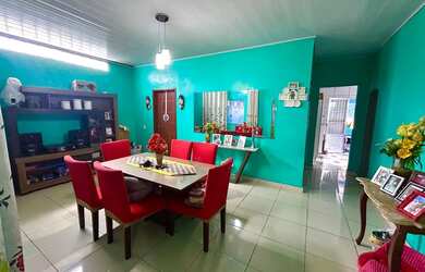 Imagem 6: Linda casa com piscina e edícula