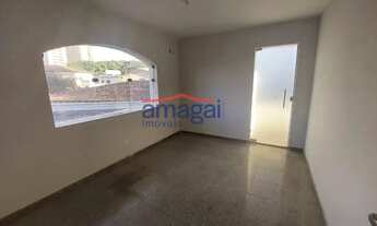 Imagem 2: Sala Comercial em Área Nobre - Ideal para comércio, clínicas de saúde e serviços em geral