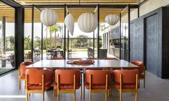 Imagem 4: Casa de condomínio para venda tem 820 metros quadrados com 5 quartos