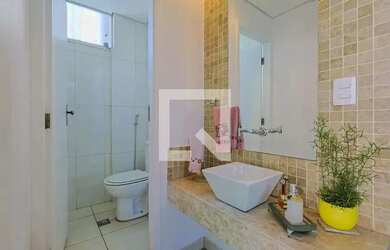 Imagem 7: Apartamento à Venda - Sagrada Família, 3 Quartos, 164 m2