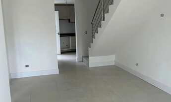 Imagem 6: Triplex à venda de frente para rua no Xaxim em Curitiba