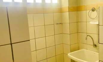 Imagem 3: Apartamento a venda com 2/4 no Bairro Farolandia