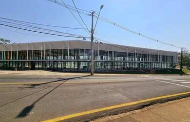 Imagem: Comercial Barragem do Lago Igapó