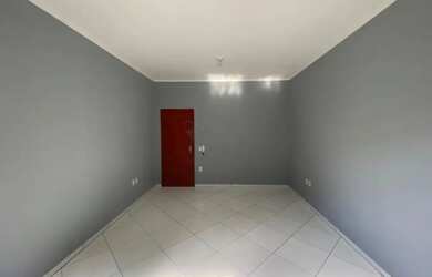 Imagem 2: SALA COMERCIAL Galpão / depósito com aluguel por R$800 /mês