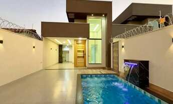 Imagem: Casa com Piscina, 3 quartos sendo 1 suíte