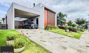 Imagem 2: Casa térrea em condomínio no Alphaville Porto Alegre com 3 suítes