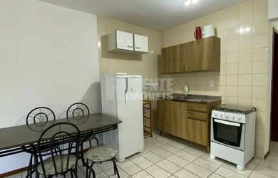 Imagem 3: Ótima kitnet de 1 dormitório no bairro Carvoeira, perto da UFSC!