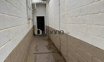 Imagem 5: Galpão para locação na Av. Santa Beatriz, próximo ao Shopping Uberaba e Gabarito