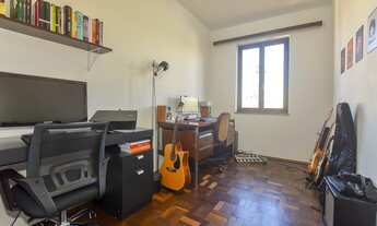 Imagem 6: Casa para venda tem 1063 metros quadrados com 7 quartos em Água Verde - Curitiba - PR