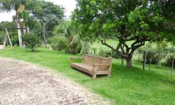 Imagem 3: Casa de condomínio para venda tem 221 metros quadrados com 3 quartos