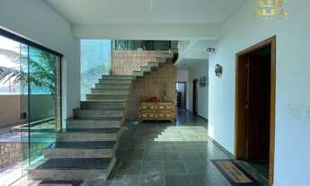 Imagem 5: Casa de frente para o mar com 3 suítes e área de lazer com piscina, churrasqueira e 4 vaga