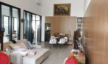 Imagem: Casa de condomínio térrea para venda tem