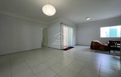 Imagem 3: Casa para venda no Bairro de Fátima- 04 Suítes Projetados Sala De Estar e Jantar