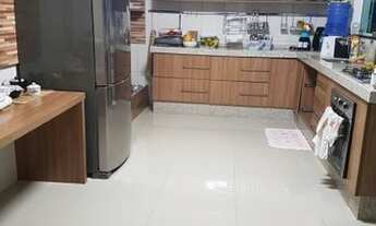 Imagem 5: Casa com 450 m2 no Jardim Itatiaia, 3 quartos, sendo 2 suites!