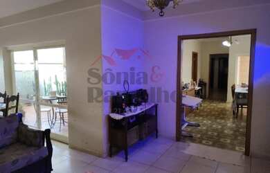 Imagem 4: Casa sobrado no bairro Jardim Paulistano, em Ribeirão Preto/SP