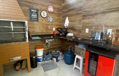 Imagem: Casa com piscina sol nascente