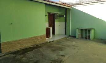 Imagem 5: Alugo Casa terrea , Nova Macae, 2 qtos, quintal , gar. Macaé/RJ
