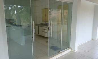 Imagem 3: Vendo casa com piscina