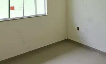 Imagem 5: Casa Geminada de 3 Quartos com Garagem Coberta