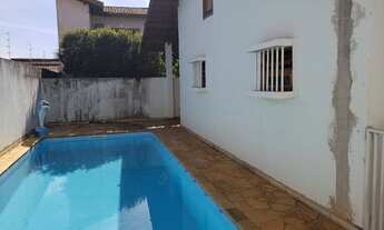 Imagem 7: Casa no Itamaraty com 3 dormitórios com piscina