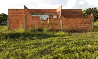 Imagem 4: Lote com casa quase pronta