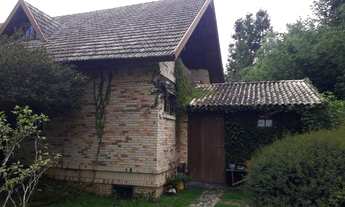 Imagem 7: Casa de condomínio para venda tem 221 metros quadrados com 3 quartos